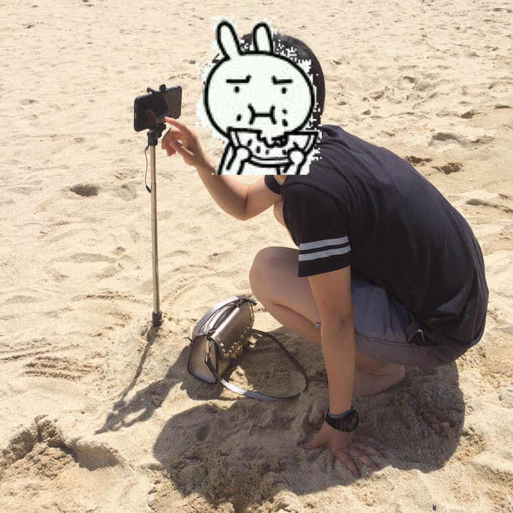 自拍杆:? 你还别说.拍出来还挺好看的.