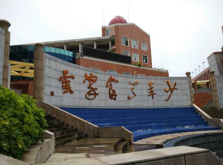 在深大附中就读是怎样的一番体验?