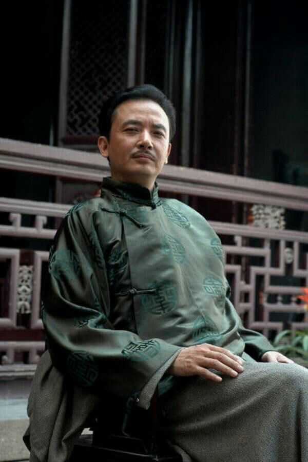 国内外有没有年轻时帅到爆表的中老年演员或歌手?