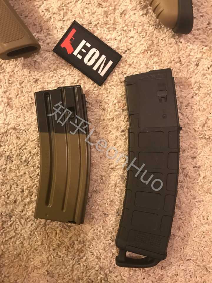 为什么弹匣多是30发,吃鸡那样的扩容弹匣现实中实用吗?