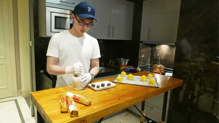 90 后男生很会做饭是种怎样的体验?