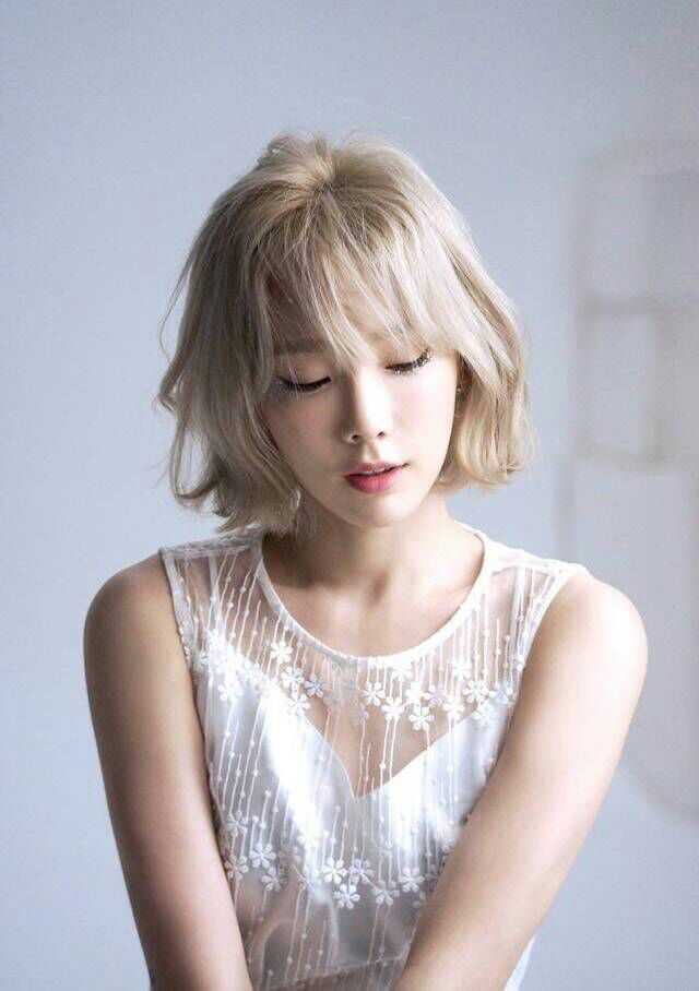 还有我见过最好看的单眼皮女孩子:stellar的李孝恩 还有exid的hani