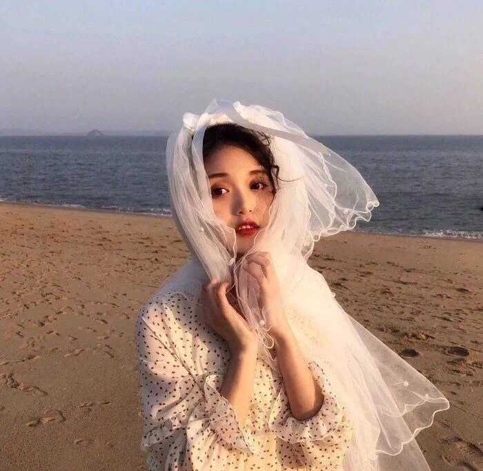 有没有一看就想恋爱的女生头像推荐?