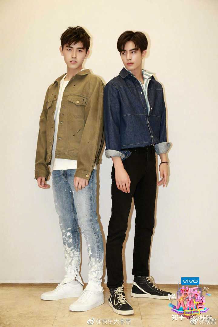 宋威龙不止183啊 183是他几年前的身高 他才19岁 长个很正常嘛 这是和