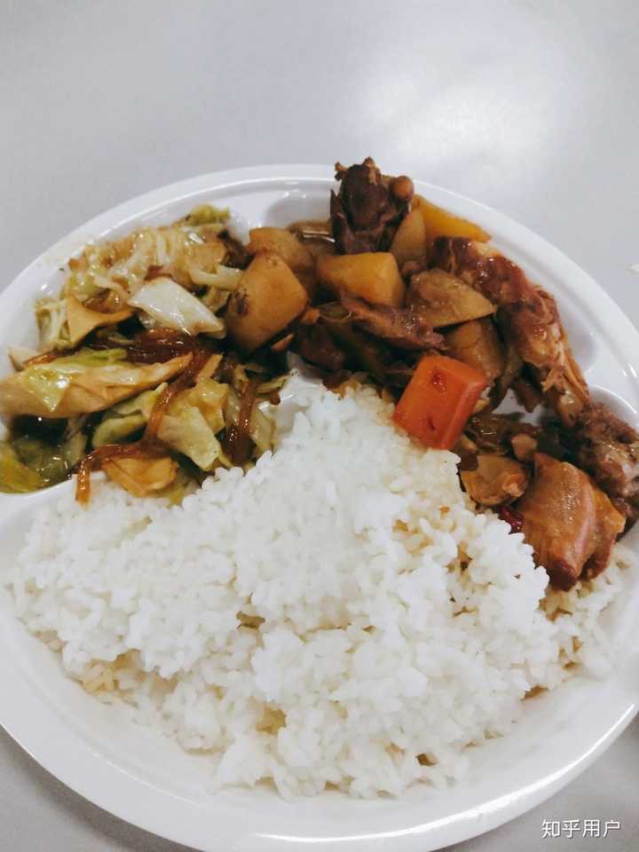 学校食堂的饭菜好吃是种怎样的体验?