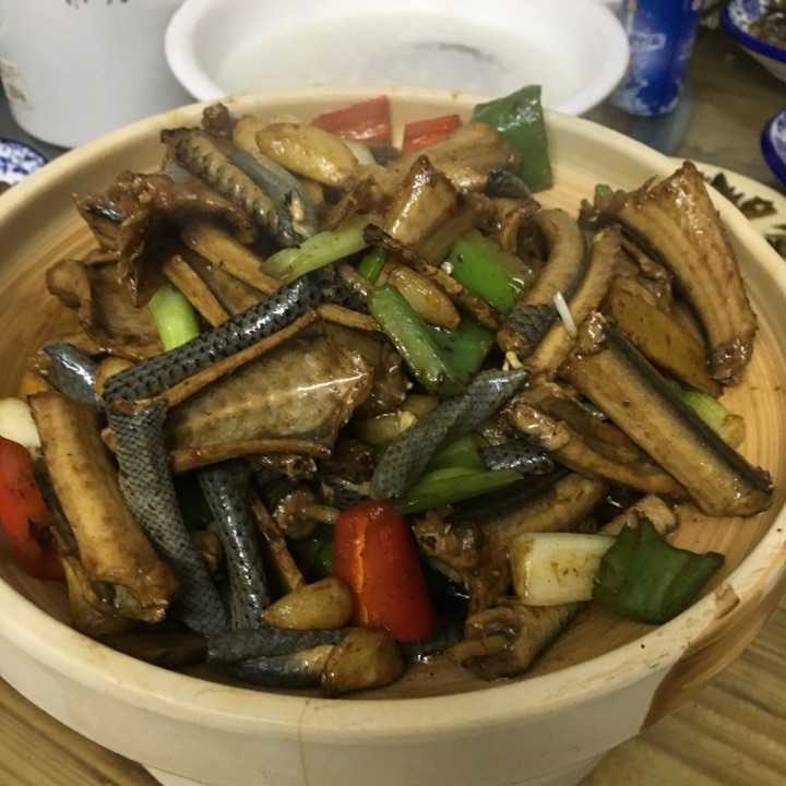 蛇肉是什么味道?好吃吗?