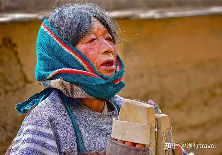 暑假适合旅行的地方(自然景观优美的地方,最好有水)两个人人均预算