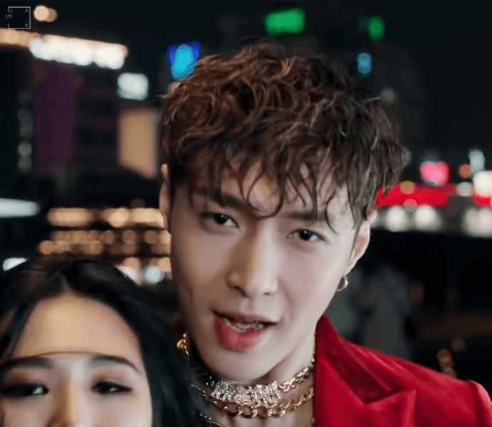 鹿晗和张艺兴谁的综合实力更强