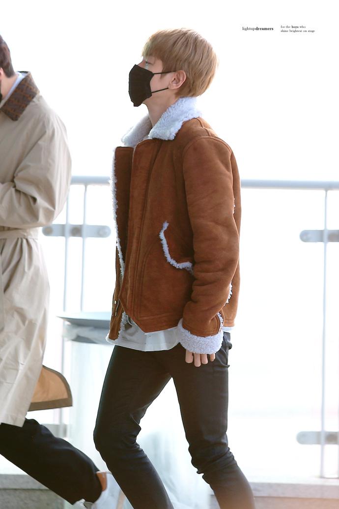 边伯贤的时尚风格及衣品?