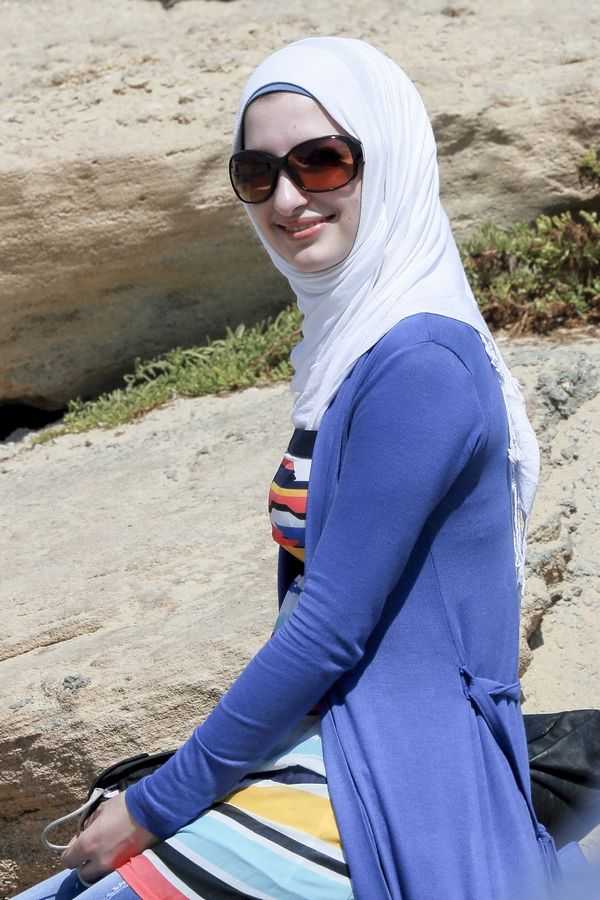 阿联酋女人装扮图片