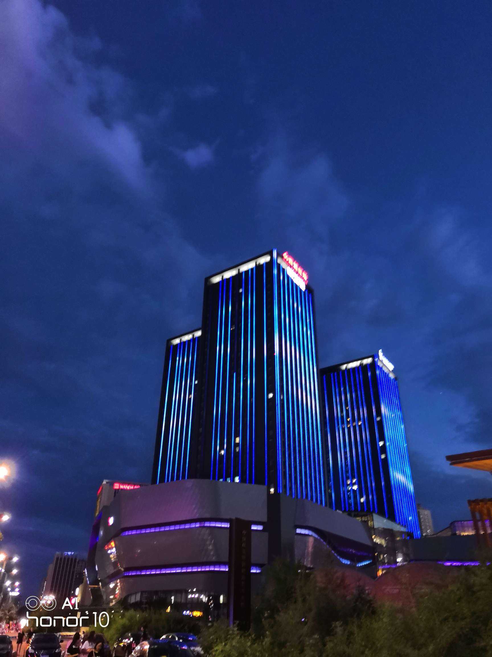 华为的夜景 跪了