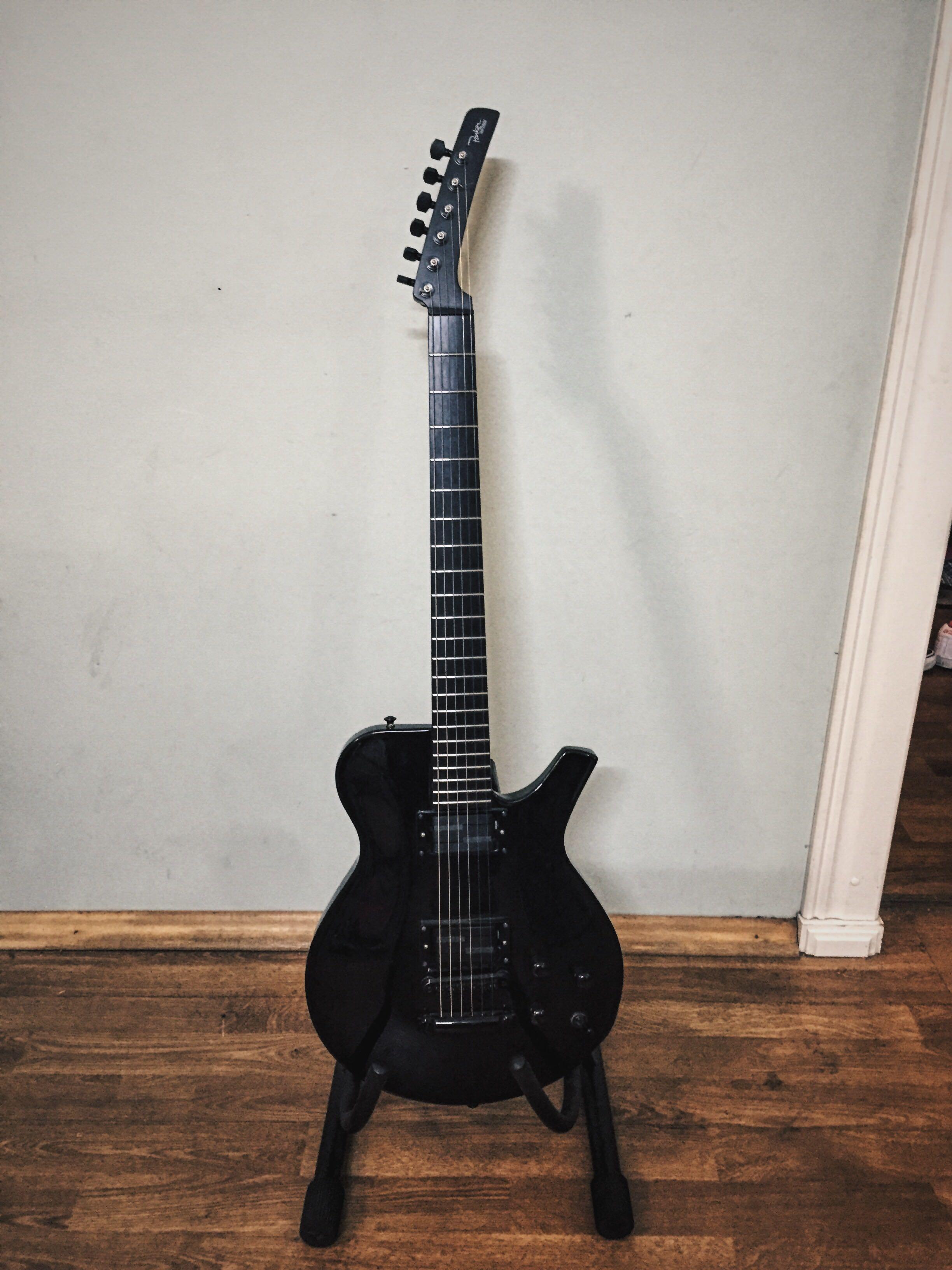 这是parker的什么型号 还有这是什么拾音器 谢