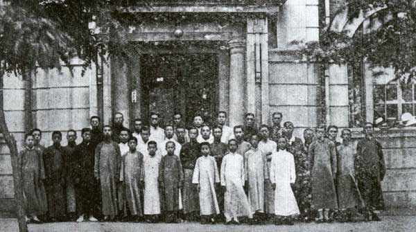 大连足球是如何走向没落的?