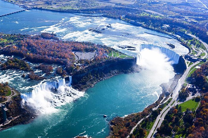 而最佳产区几乎全挤在安大略湖与伊利湖之间窄小的尼亚加拉半岛上,也