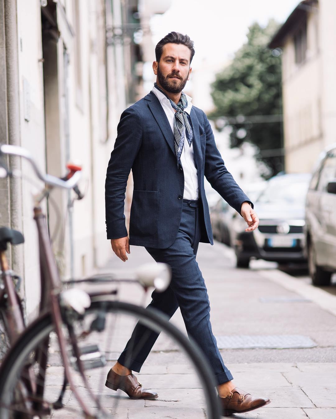 比例不好怎么了这个小个子英国人穿西装比大长腿还好看