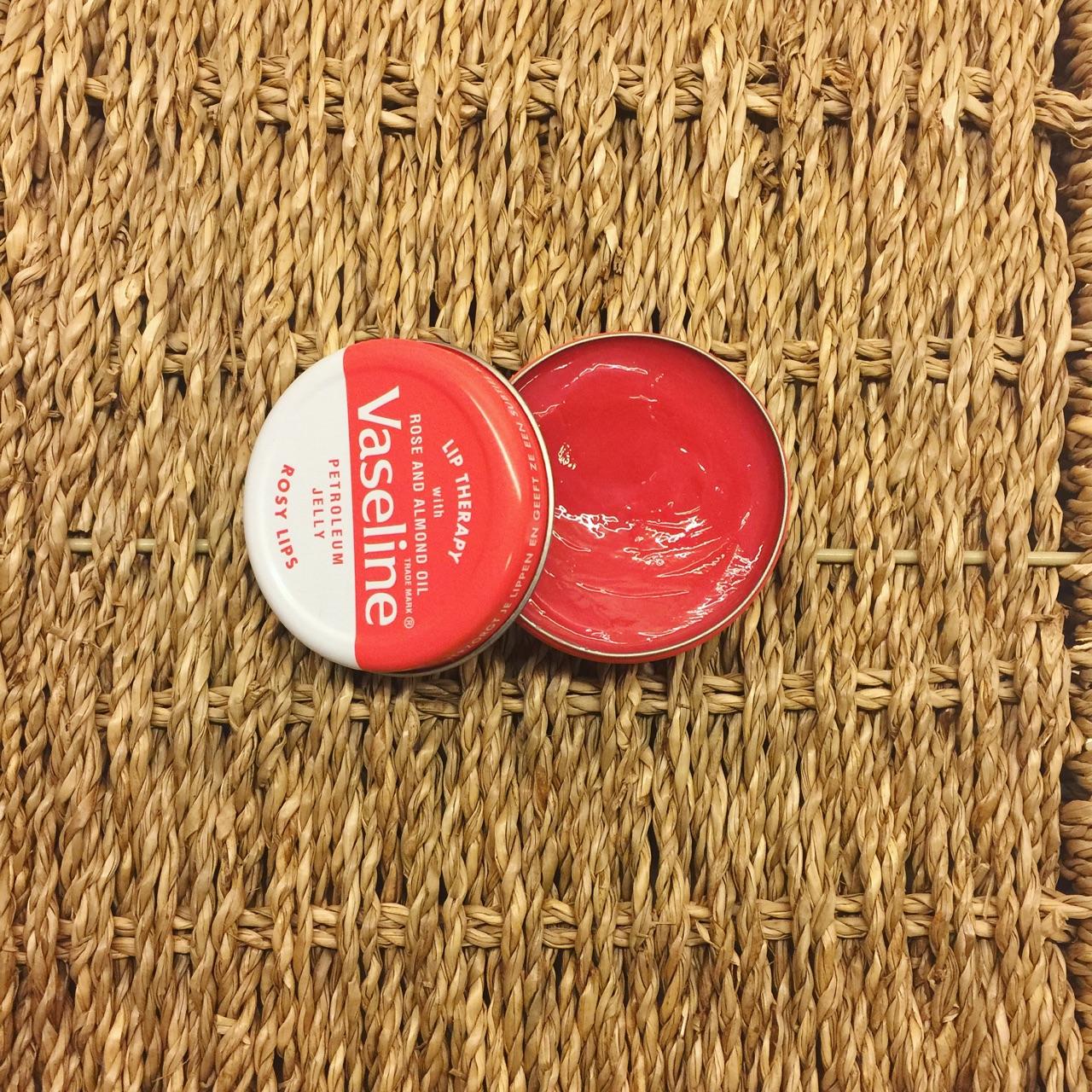 哪个牌子的唇膏好用?