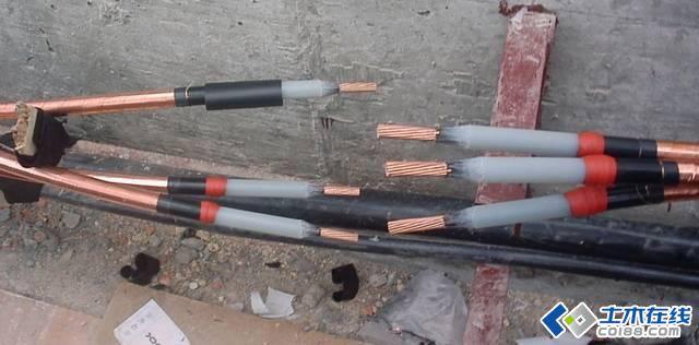 城市的地下输电线缆接头处是怎么处理来防止漏