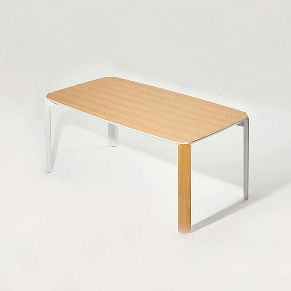 极简主义的桌子是什么样的