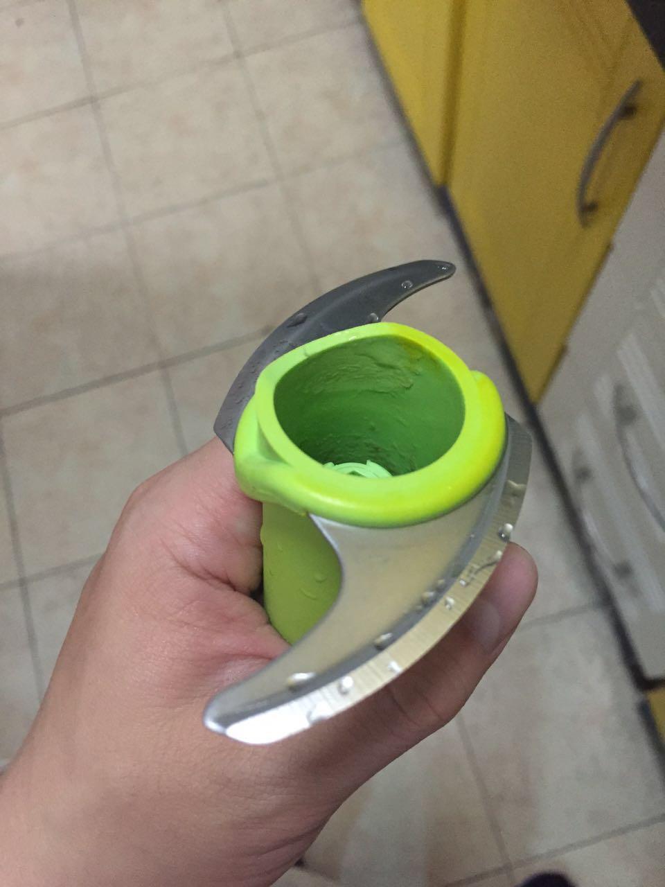 辅食机内塑料件有融化的迹象,担心对宝宝有影