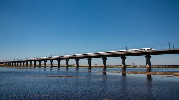 2,京沪铁路独流减河特大桥