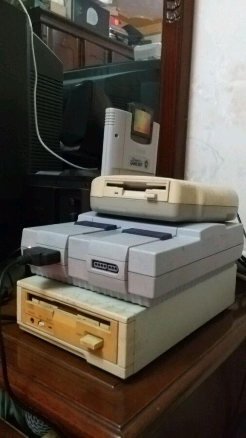 9这次说的是sfc主机的盗版扩展部件磁碟机和光碟机