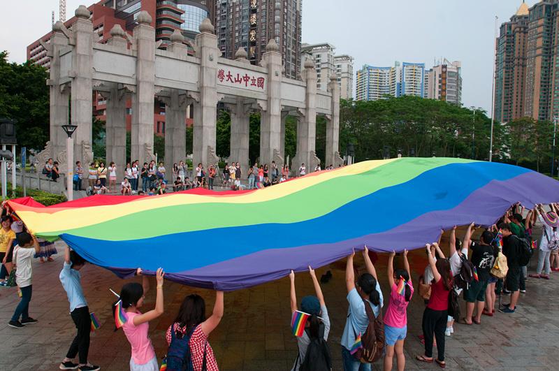 为什么现在很多年轻人愿意到北上广深打拼,即