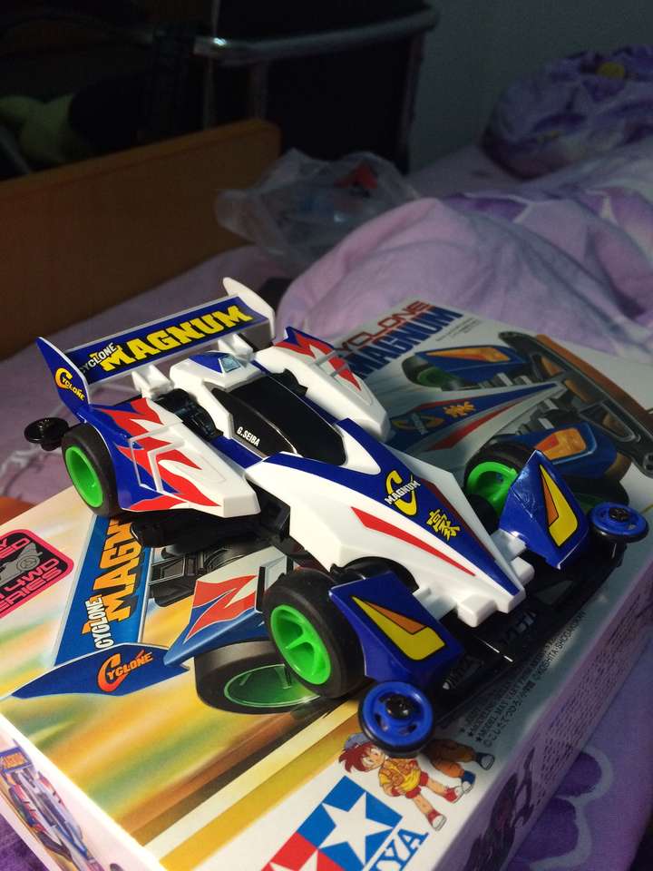 如何才能弄出一部四驱兄弟里面的旋风冲锋