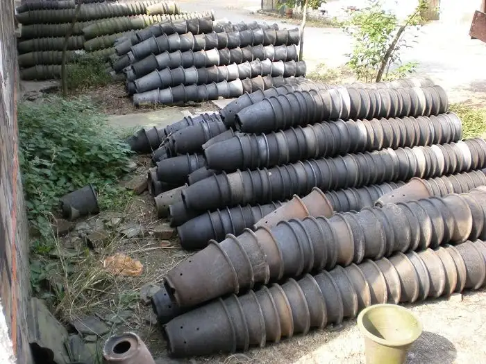 不要光盯着花 花盆同样重要 去市场逛一圈才知道 买盆比买花还难 知乎