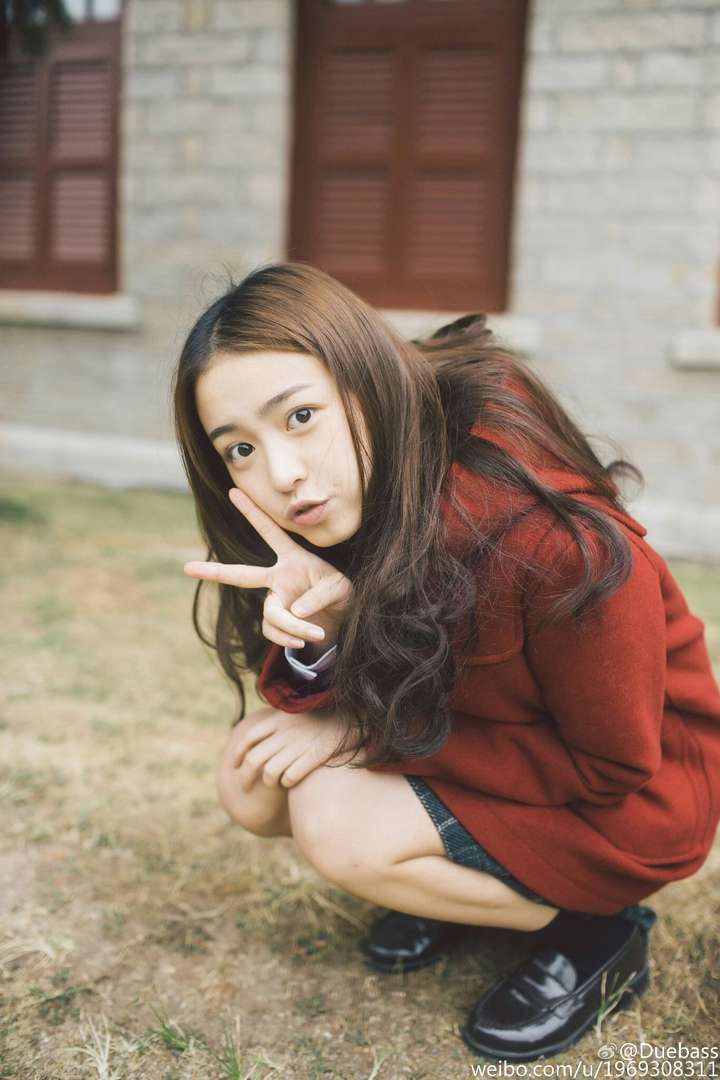 你见过最漂亮的女生长什么样?