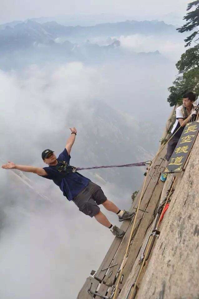 华山的登山者伤亡人数如何?长空栈道伤亡人数有吗?