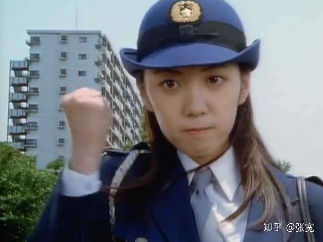 如何评价名侦探柯南中的宫本由美?