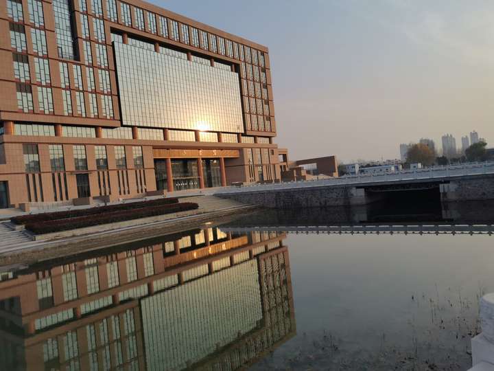 和我去年差不多,我现在在河南理工大学.