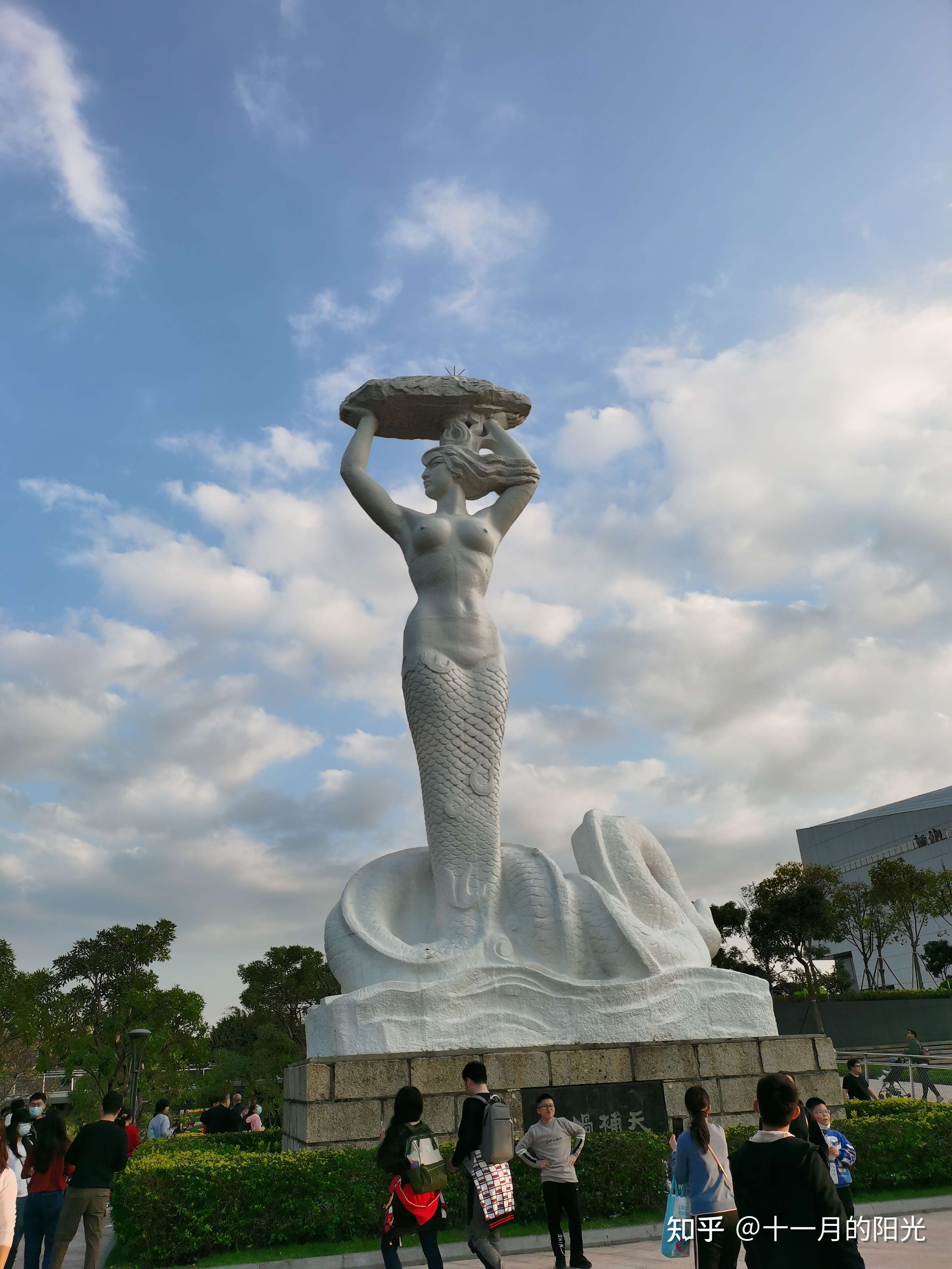 深圳海上世界雕塑图片