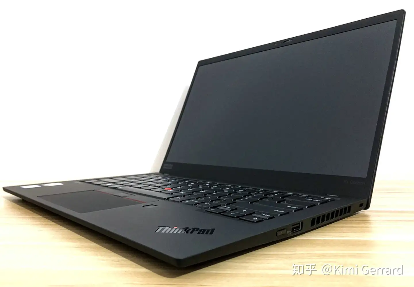 美品 ThinkPad X1 Carbon Gen7 2019モデル