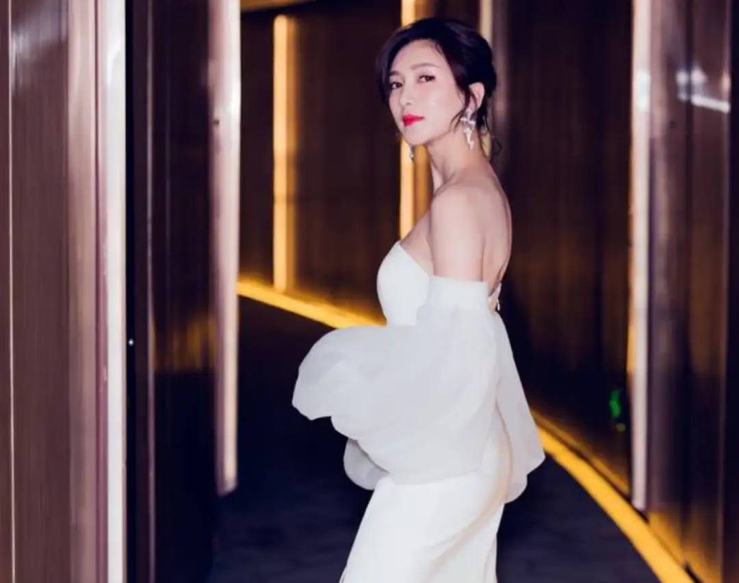 上层社会往事：校花女神江疏影和他背后的男人- 知乎