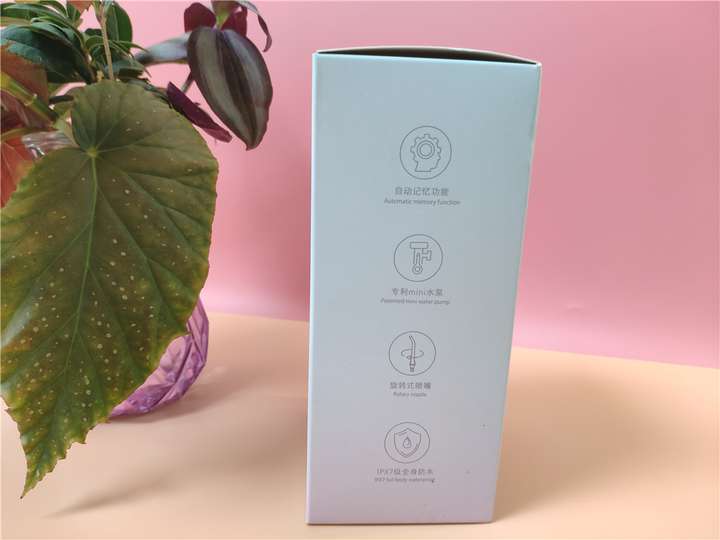 秒秒测便携式智能冲牙器——齿间洁净,一按即可