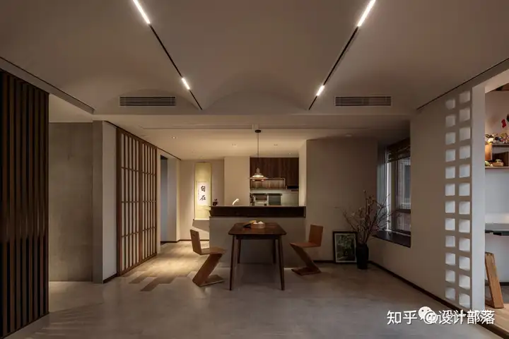 夫妇与猫的128㎡和风之家，太爱了！被各种木头包围，极致温柔治愈！