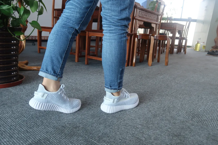 劳保鞋什么品牌的质量最好(劳保鞋批发多少钱一双)插图(1) 劳保鞋什么品牌的质量最好(劳保鞋批发多少钱一双)插图(1)
