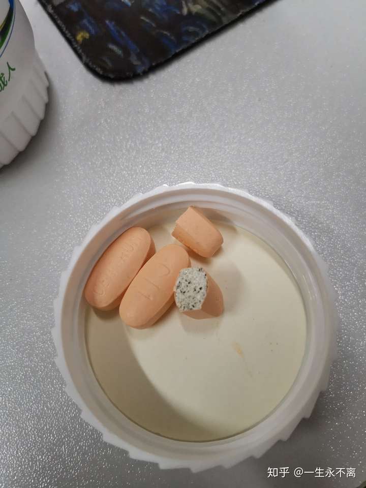 善存片上的绿点是本来就有还是发霉了