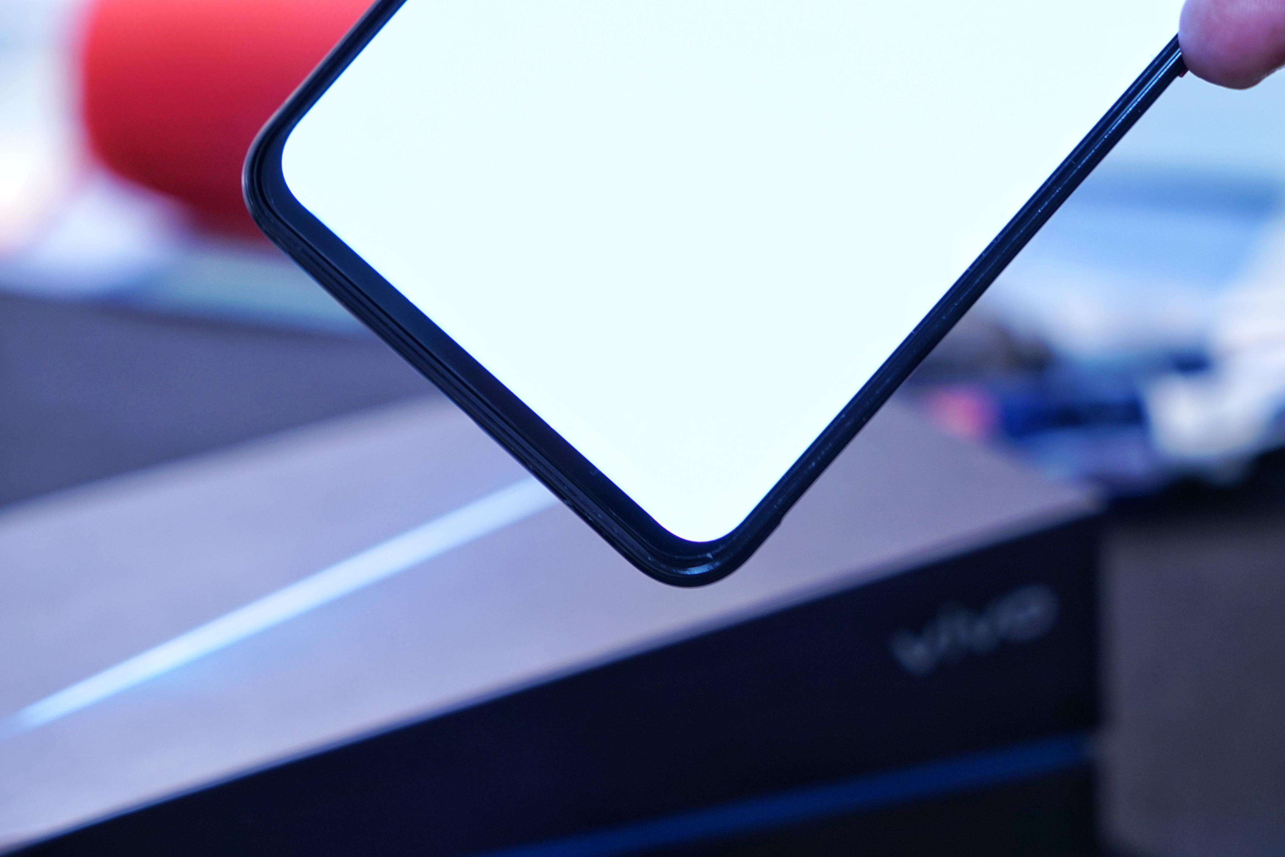 科技头条 的想法: 聊聊vivo iqoo一代 ①性能不说了,都顶配… - 知乎