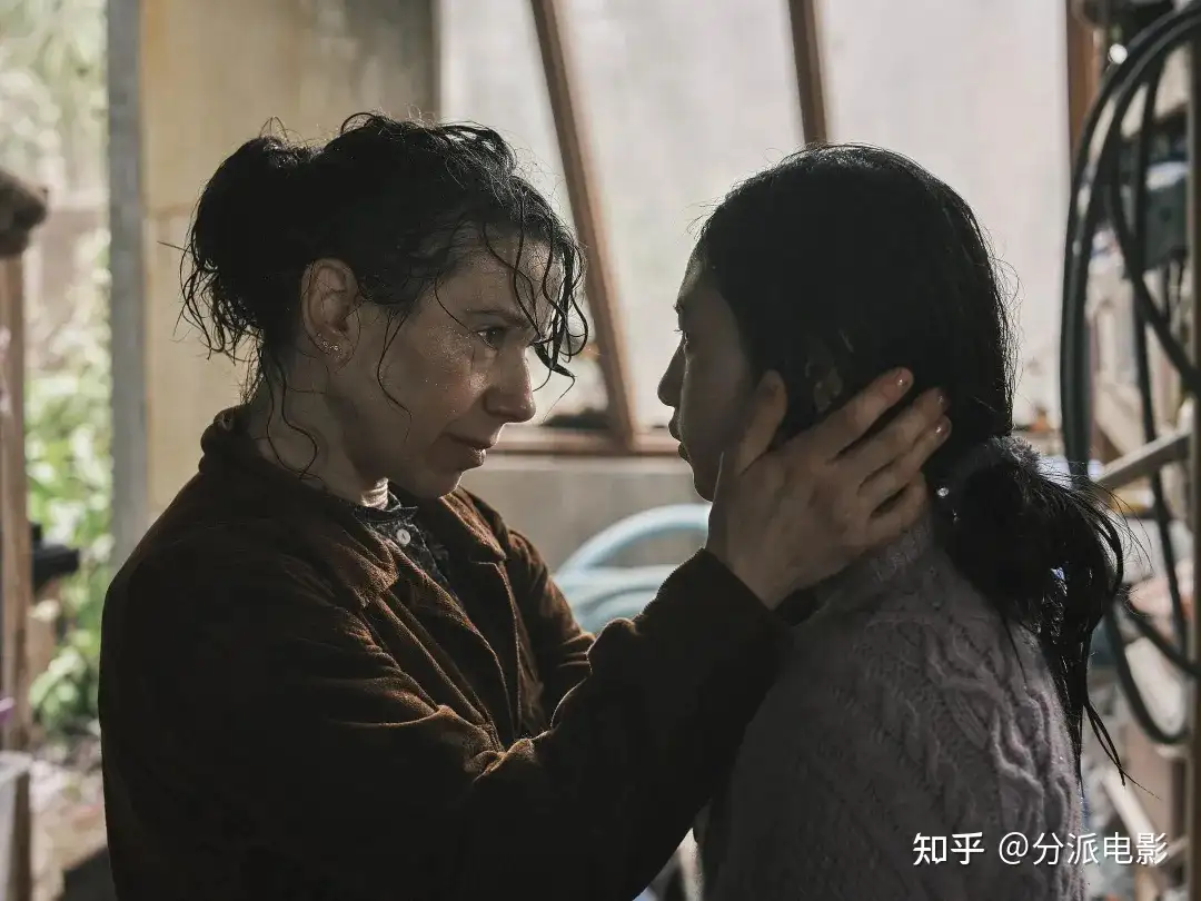 R级爆款《复活她》尺度口碑双爆,年度最大惊喜