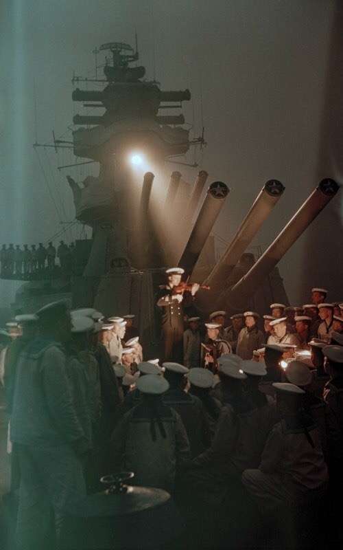 Coldstream 的想法: 加里宁号上的夜晚. 苏联. 1955 - 知乎