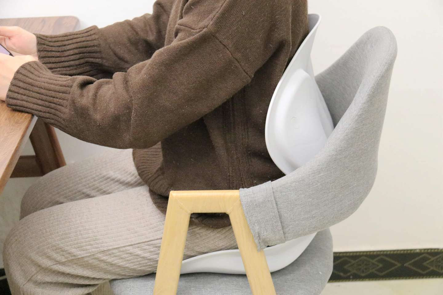 矫正坐姿,舒缓压力,荣泰P30好姿态按摩坐垫体验