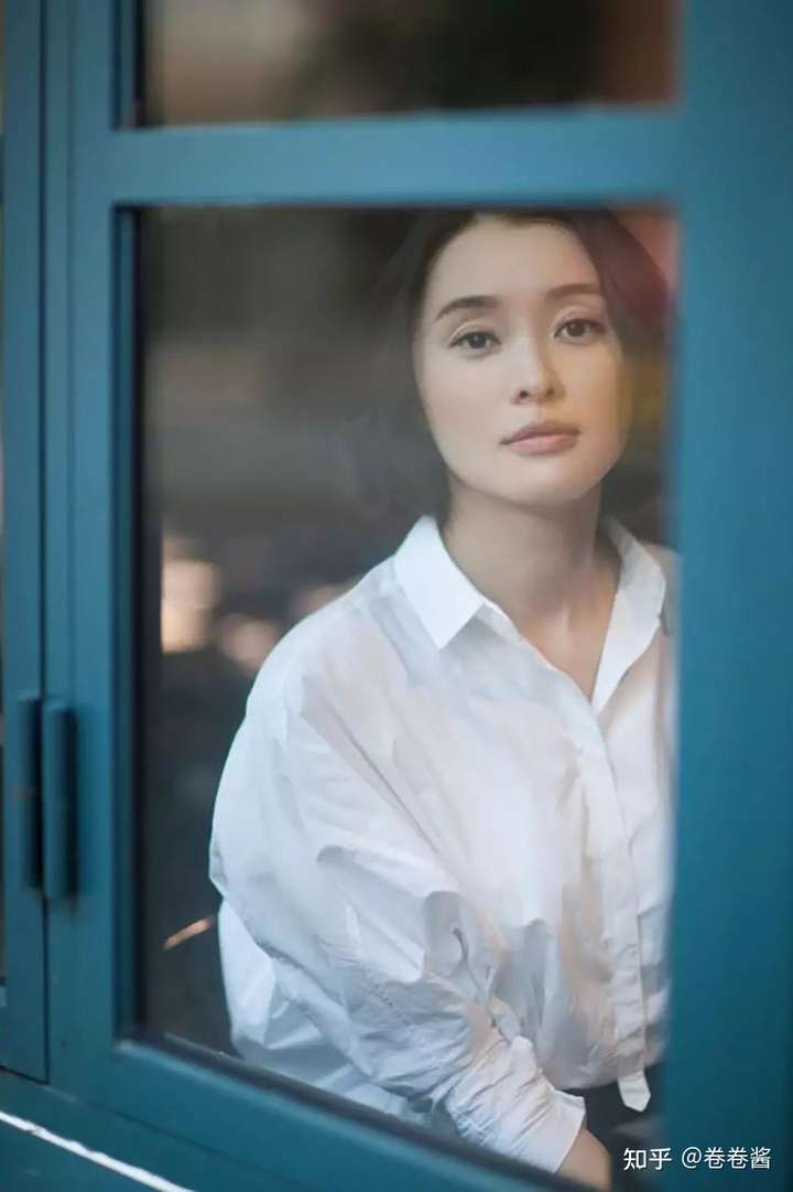 如何评价女星吴越的长相?