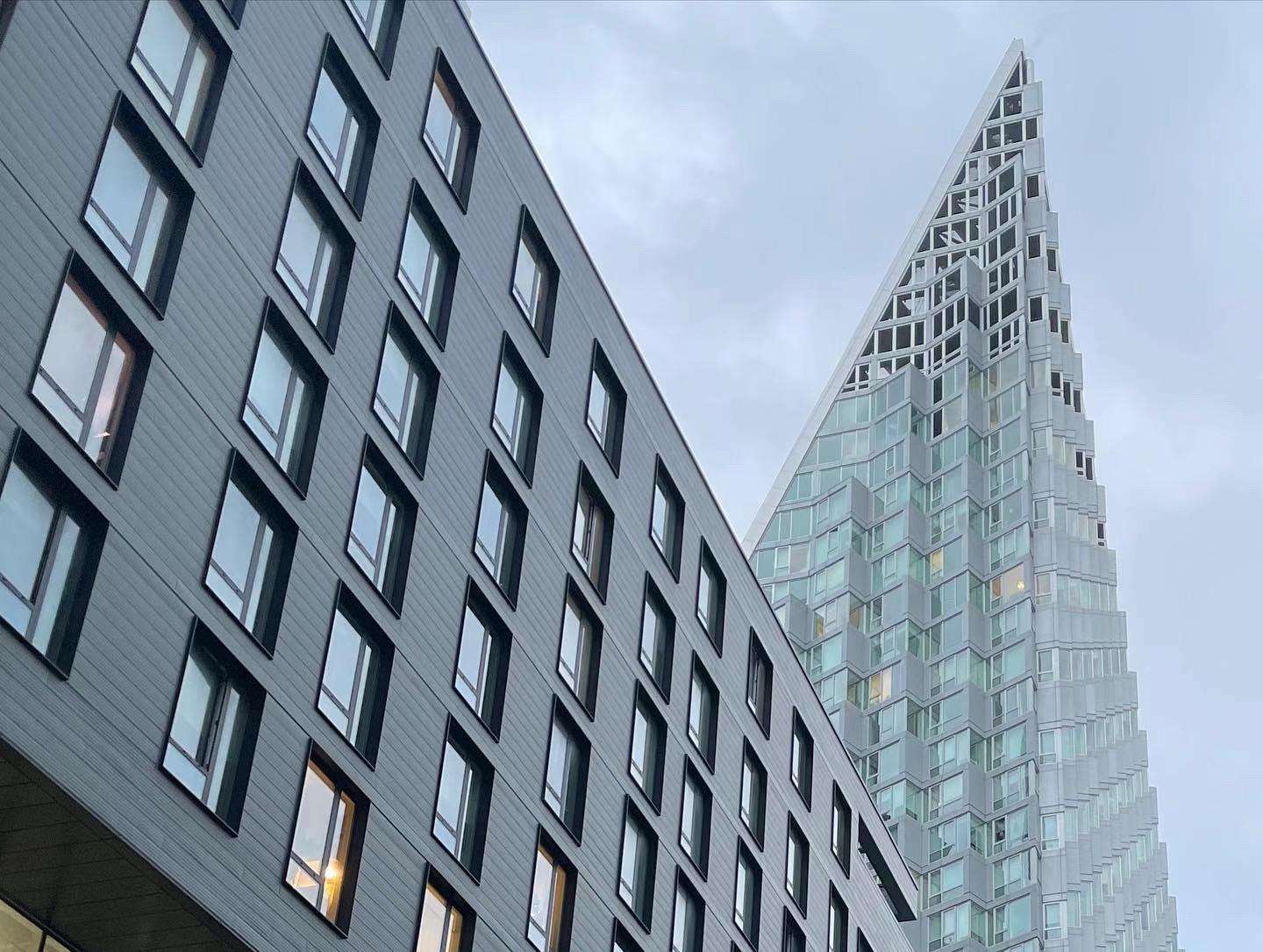 大菲哥 艺术留学 的想法: #艺术留学# #sva纽约视觉艺术学院# 刚边