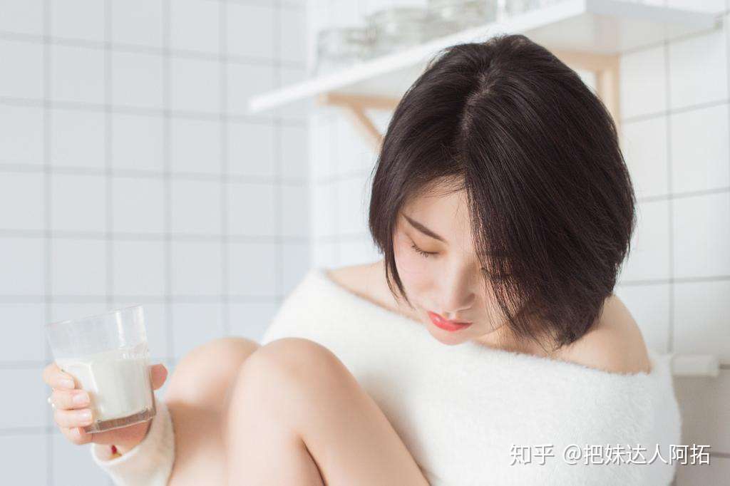 女孩爱上你的18个表现 男生别不懂她的心意 知乎