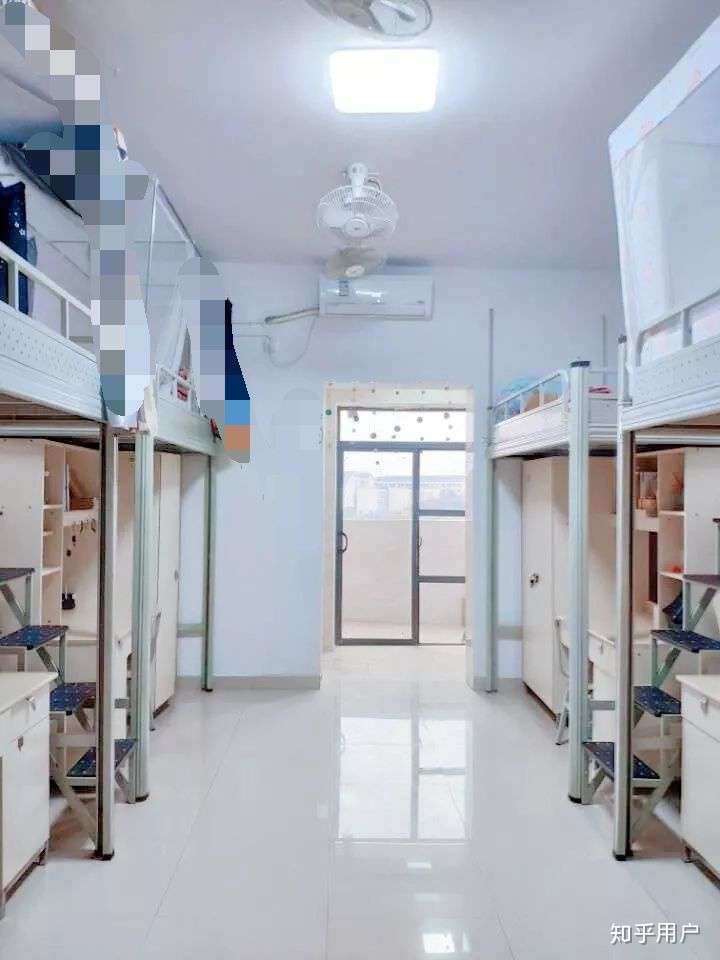 南华大学滴学长学姐:我是应届毕业生,想要报考南华大学,请问寝室条件