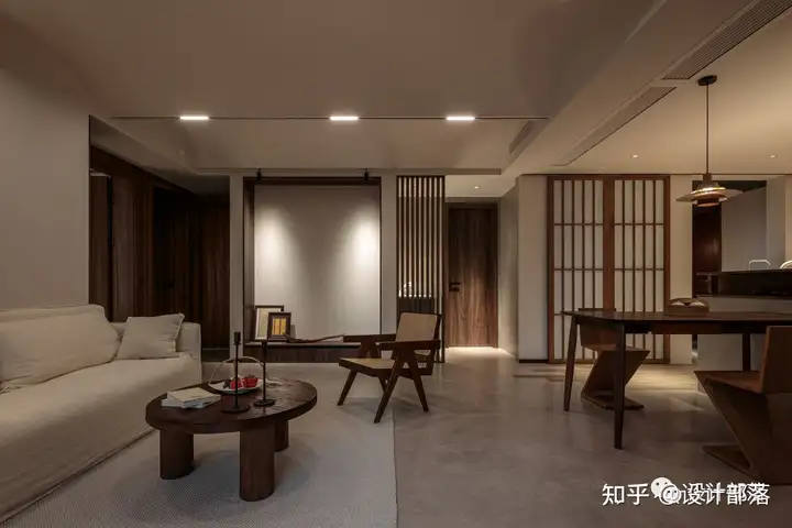 夫妇与猫的128㎡和风之家，太爱了！被各种木头包围，极致温柔治愈！