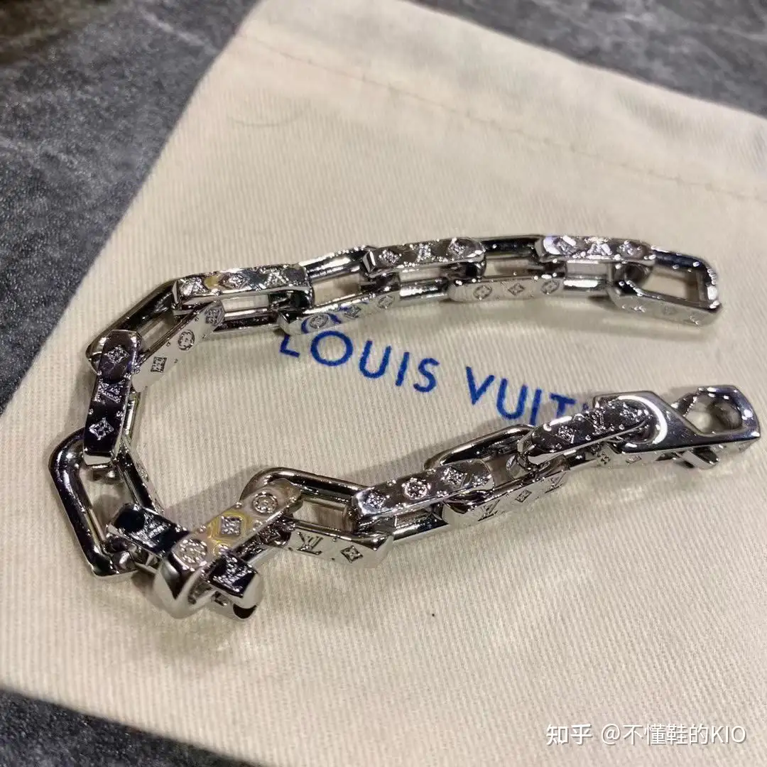 Louis Vuitton Monogram Chain Bracelet (M64224, M64223)