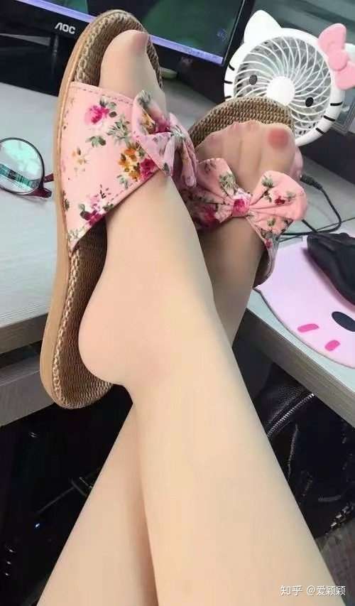夏天穿肉色丝袜有何意义